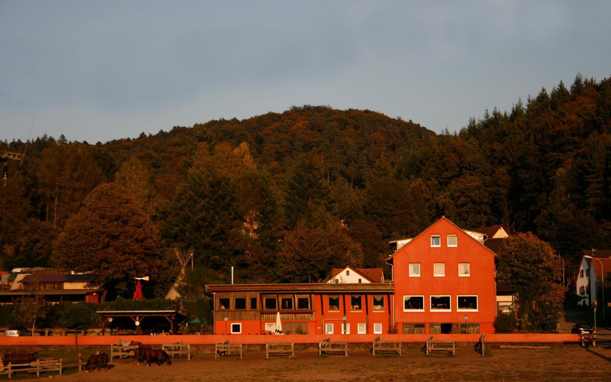 Longhorn Ranch Countryhotel - Garni Schonau  Exterior photo